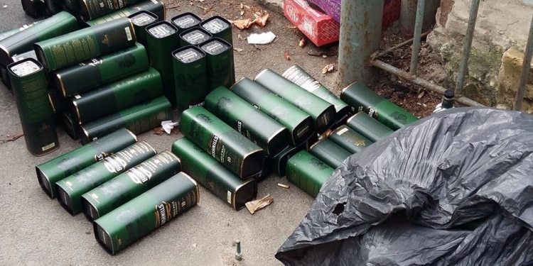 Что пьют прокуроры. Под ГПУ нашли склад бутылок из-под элитного алкоголя