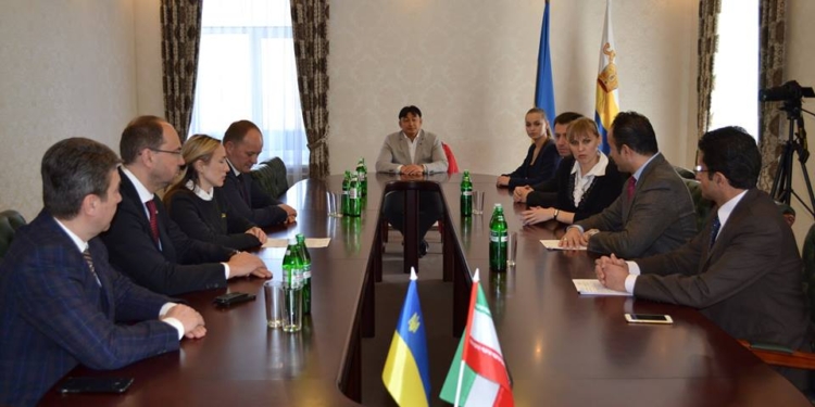 Николаевский облсовет подписал Меморандум с иранской компанией «Ghadi Holding» о сотрудничестве в применении новых технологий ремонта дорог