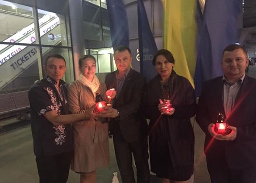 Благодатный огонь в Николаев и города области везет нардеп Тарас Креминь