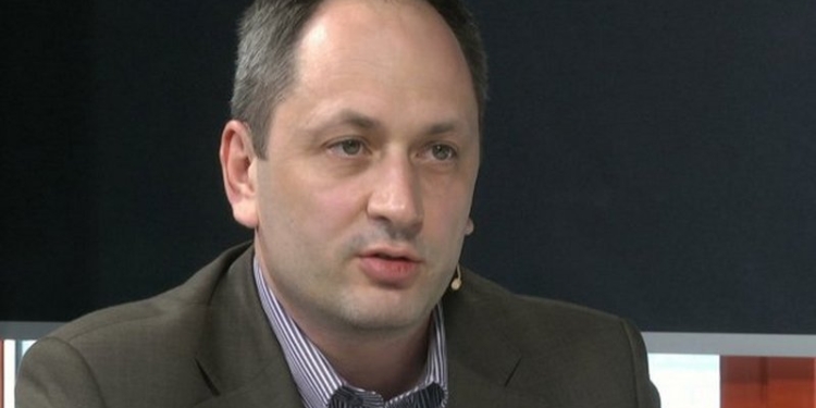 Министр по вопросам оккупированного Донбасса выступил за выплату пенсий людям в “ДНР” и “ЛНР”