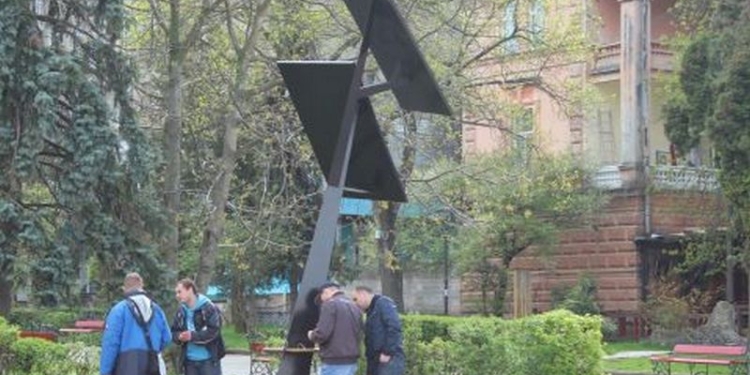 В Николаеве установят второе в Украине «Солнечное дерево»