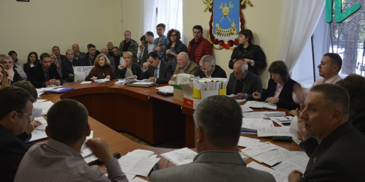 Сначала исполнительный орган, а потом – депутатские комиссии: в Николаеве хотят изменить порядок рассмотрения электронных петиций, получивших поддержку горожан