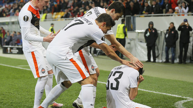 “Шахтер” разгромил “Брагу” и вышел в 1/2 финала Лиги Европы: видео голов