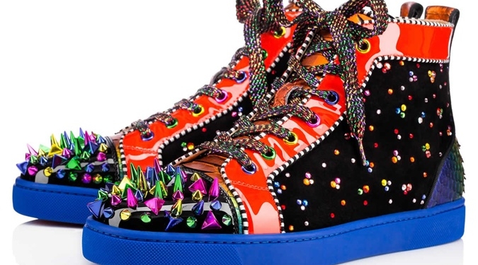 Новинки от Лабутена: кеды, декорированные кристаллами, за 500 тыс.грн.