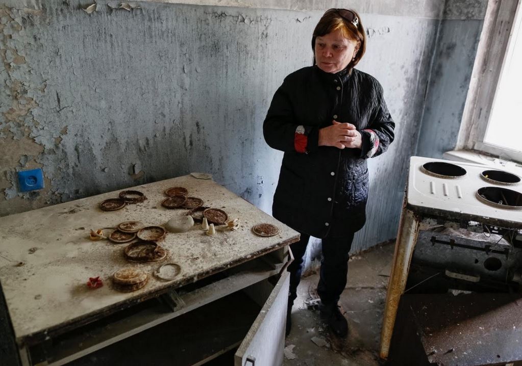 Жители Припяти через 30 лет посетили свои дома 21