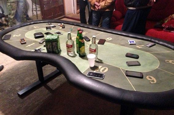 Частный покерный клуб разоблачили в Донецкой области