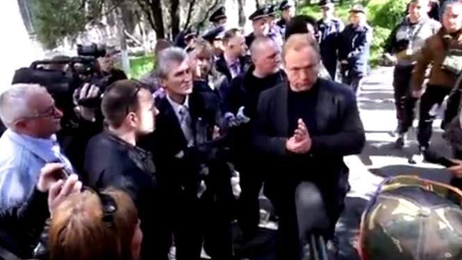 Лидера Союза левых сил Василия Волгу избили в Запорожье и посоветовали больше не появляться