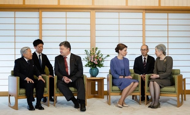 В Украину приедет император Японии