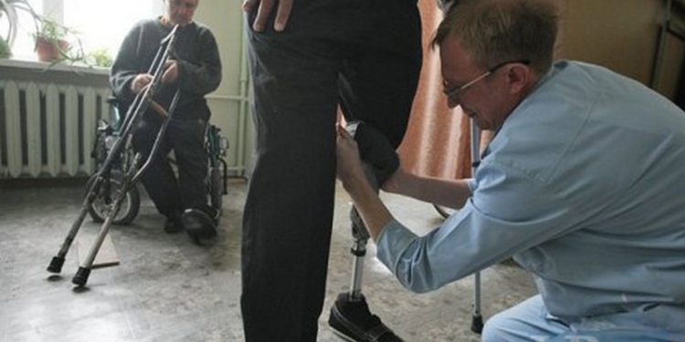 Почти 2500 бойцов вернулись из АТО инвалидами