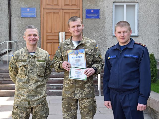 Спасатели Николаевщины наградили Олега Котельникова, который спас тонущего мужчину у Аляудского моста 5