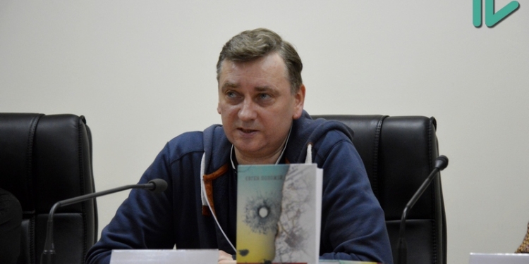 Про войну, людей и «Иловайский котел» – в Николаеве презентовали книгу Евгения Положия