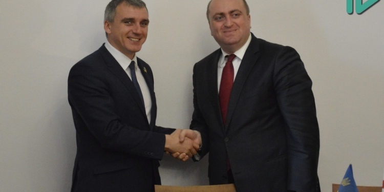 «Нежно-деловые отношения»: В Николаевском горсовете укрепили дружбу с Грузией