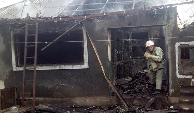 На Николаевщине во время ликвидации пожара в жилом доме спасатели обнаружили тело погибшей женщины