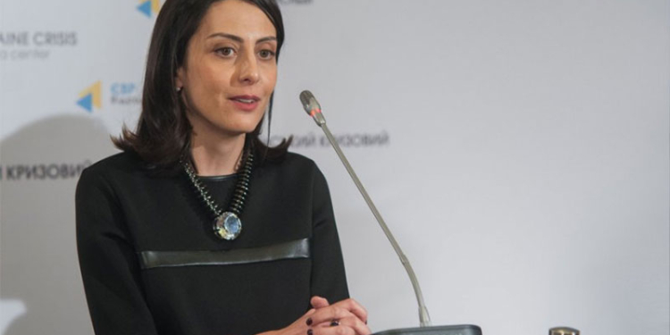 Деканоидзе создала оперативный штаб для решения “янтарного вопроса”