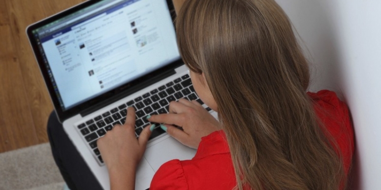 В ЕС дети не смогут пользоваться соцсетями без разрешения родителей