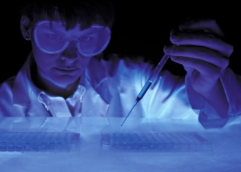 Microsoft создаст «вечный» накопитель данных на основе ДНК