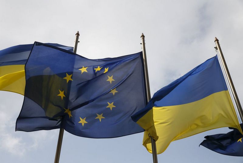 Либерализация визового режима для Украины возможна уже завтра 2