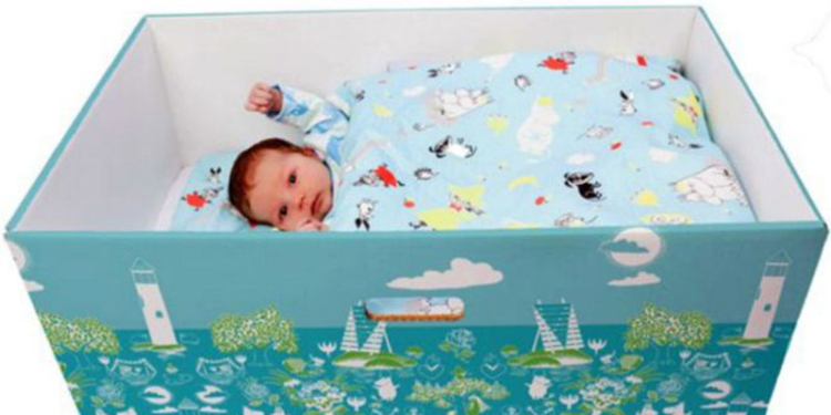 Финские коробки для младенцев завоевывают мир