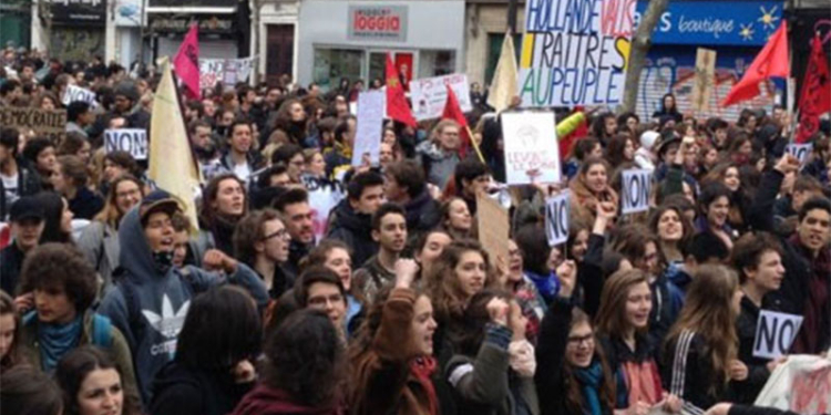 Во Франции очередная акция против нового Трудового кодекса собрала более 100 тысяч человек