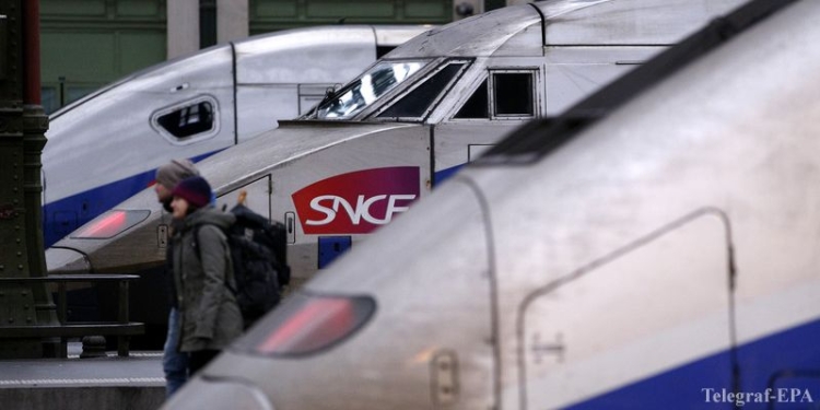 Франция: во всех поездах появится вооруженная охрана