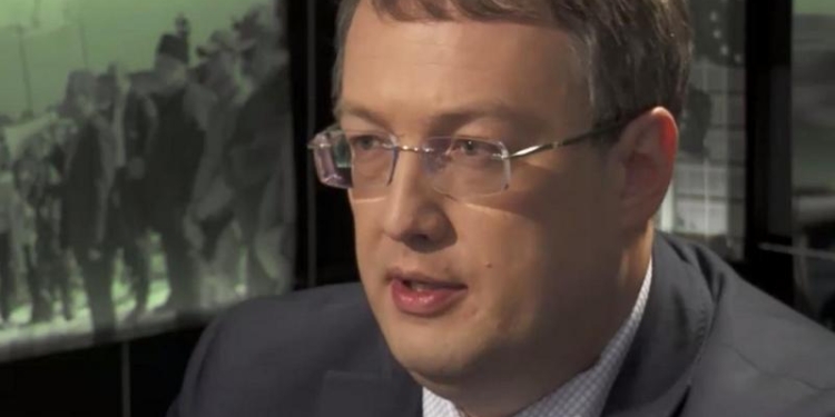 БПП и НФ договорились, что Аваков и Петренко останутся на своих постах в Кабмине, – Геращенко