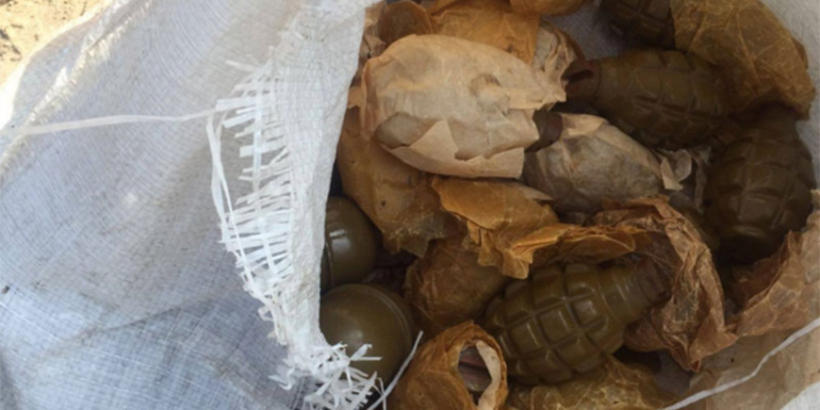 В пригороде Одессы вскрыли еще одну закладку оружия: тайник с гранатометами и гранатами