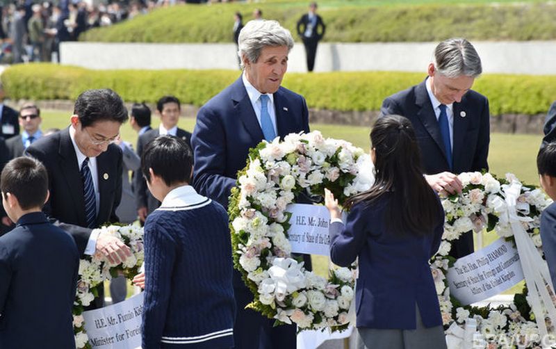 Госсекретарь США Керри впервые посетил Хиросиму 6