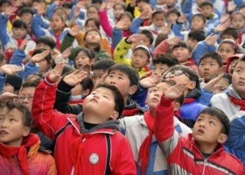 Китайцам, живущим на границе с Россией, разрешили иметь трех детей