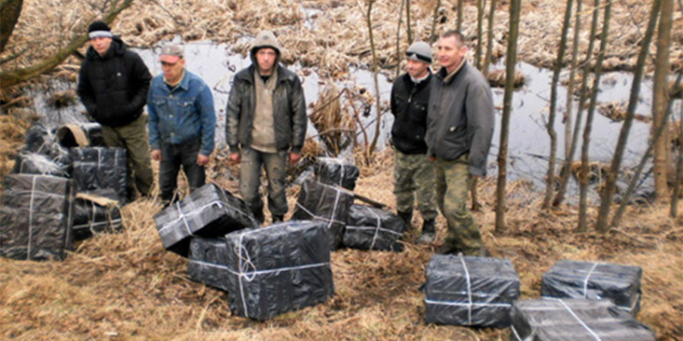 Три десятка селян попытались отбить табачных контрабандистов у пограничников