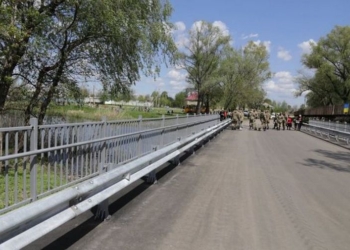 В Луганской области открыли новый-старый мост через реку Айдар