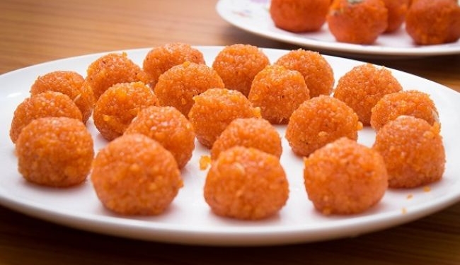 В Пакистане 77 человек отравились сладостями, 23 умерло