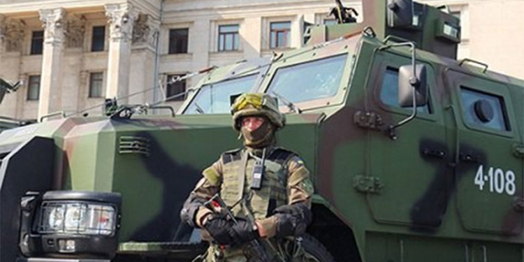 В Одессе бойцы Нацгвардии провели смотр на Куликовом поле