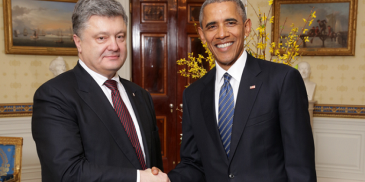 Обама встретился с Порошенко и подтвердил, что Украина может получить кредит в $1 миллиард