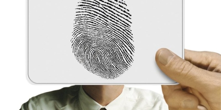 В Японии деньги хотят заменить отпечатками пальцев