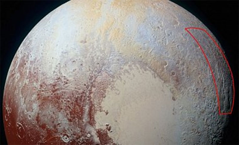 Фото от NASA: гигантский "ледяной паук" на Плутоне 2