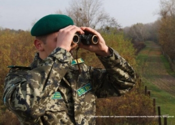 Пограничникам пришлось стрелять, чтобы задержать водолазов с контрабандой