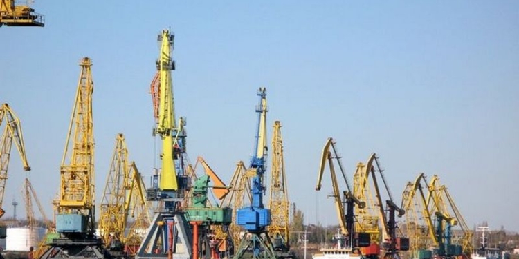 Портам разрешат брать на развитие – вводится новая формула расчета портовых сборов