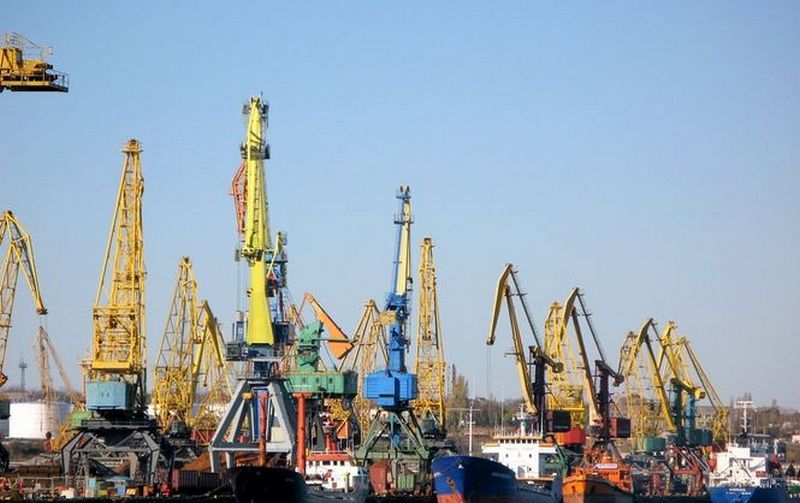 Работники украинских морских портов пикетировали Кабмин – пригрозили «майданом», если не прекратится намеренное банкротство предприятий 1