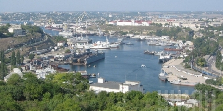 Кабмин закрыл морские рыбные порты в Крыму