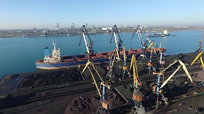 Буксирные компании экс-нардепа Козыря считают опасными для работы с газовозами в порту Южный 1
