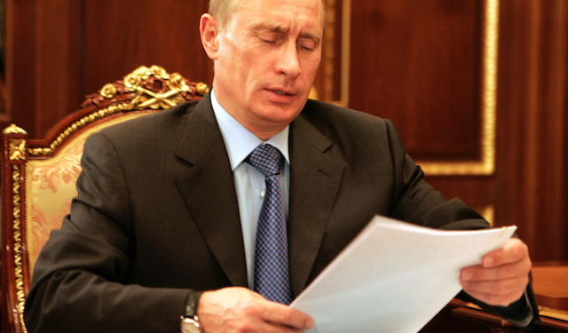 Журналисты нашли $2 млрд в предположительно путинских офшорах. Документы о масштабных сделках друзей Путина