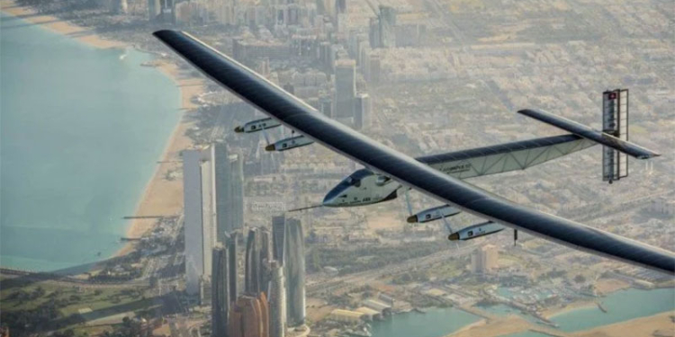 Самолет на солнечных батареях перелетел через Тихий океан