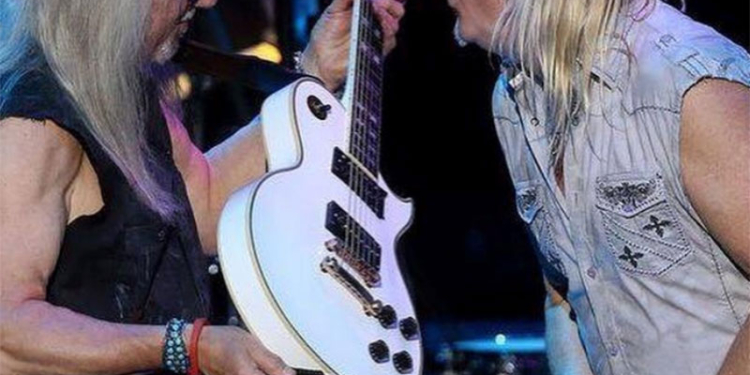 Что впечатилило рокеров Uriah Heep в украинском турне: чай и туалеты в поездах, церкви и придорожные рестораны