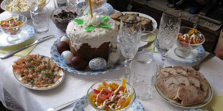 Как отметить Пасху и не угодить в больницу