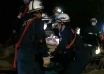 Младенец чудом выжил после землетрясения в Японии – спасатели 6 часов пробивались к нему