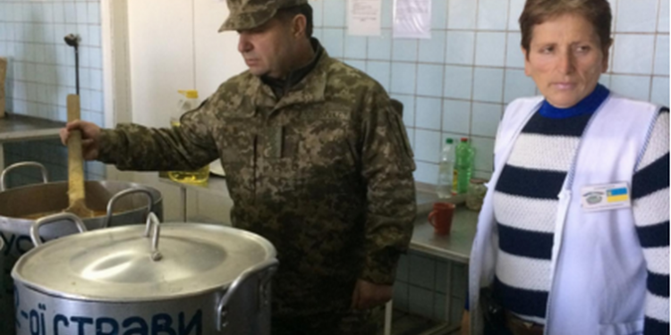 Николаевских военных снова будет кормить фирма, которая взбесила Полторака во время прошлогоднего визита на Широкий Лан