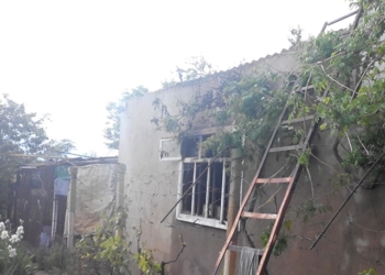 В Воскресенском тушили летнюю кухню