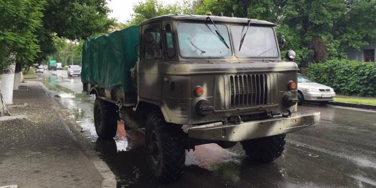 Николаевские волонтеры продолжают ремонтировать технику для защитников: очередной обновленный «ГАЗ-66» ушел в «79-ку»