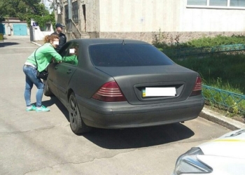 За двое суток патрульные Николаева обнаружили три транспортных средства с признаками подделки