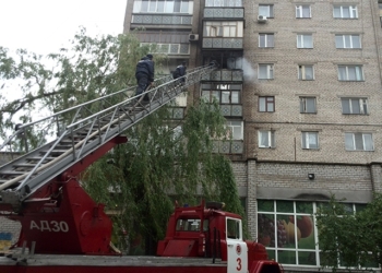В Николаеве горел балкон в девятиэтажке на ул.Карпенко